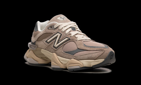 9060 "Driftwood Castlerock"
